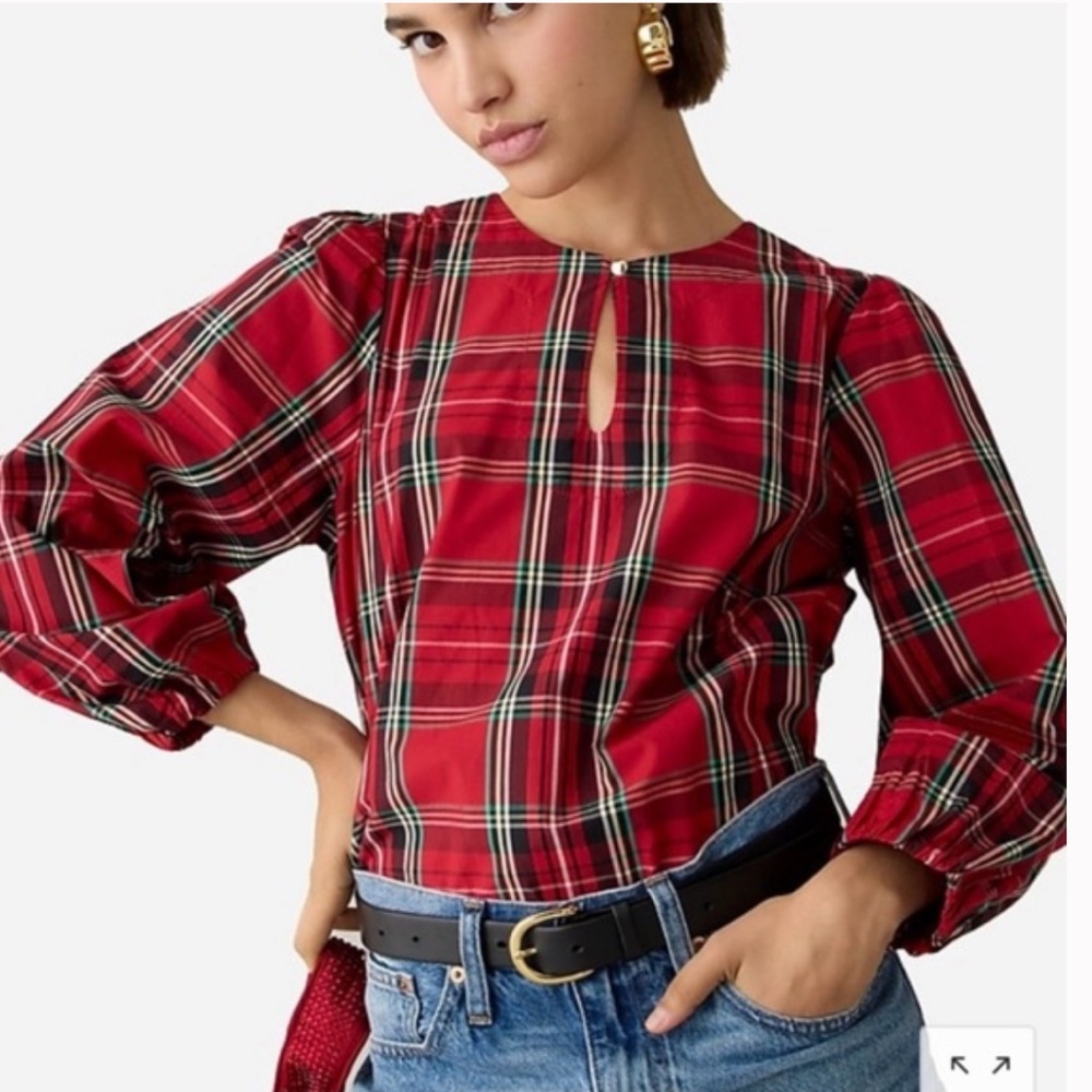 Jcrew plaid top NWT Puff-sleeve poplin top in Good Tidings plaid